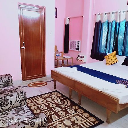 Hotel Gunjan Puri Dış mekan fotoğraf