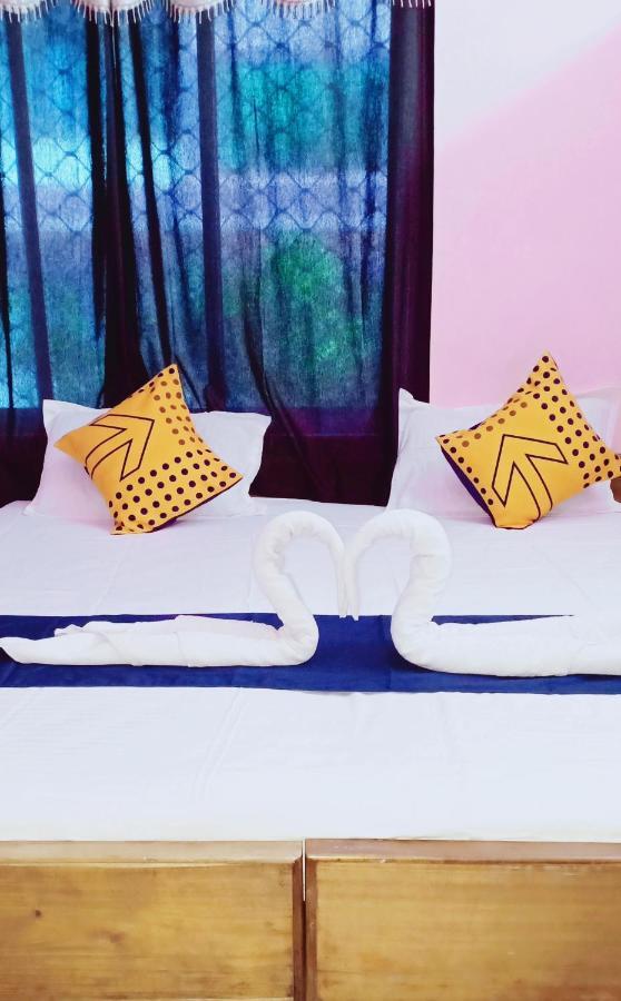 Hotel Gunjan Puri Dış mekan fotoğraf