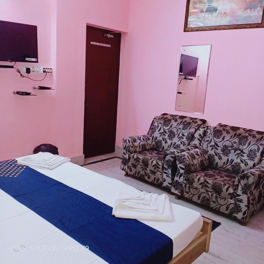 Hotel Gunjan Puri Dış mekan fotoğraf
