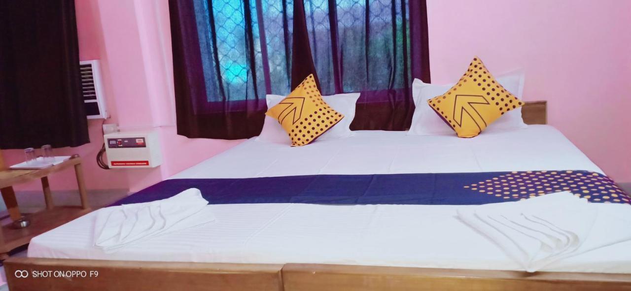 Hotel Gunjan Puri Dış mekan fotoğraf
